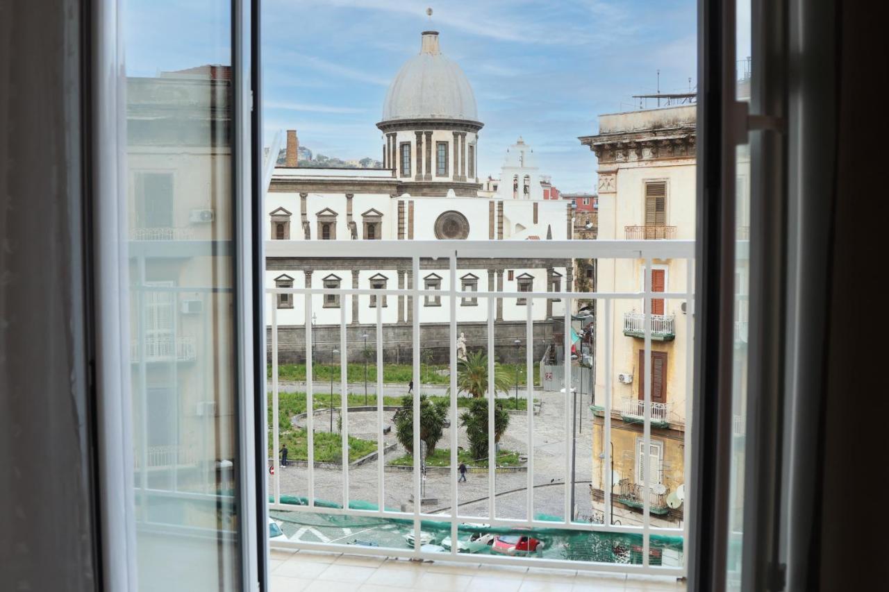 House Emy In Central Napoli Exterior foto