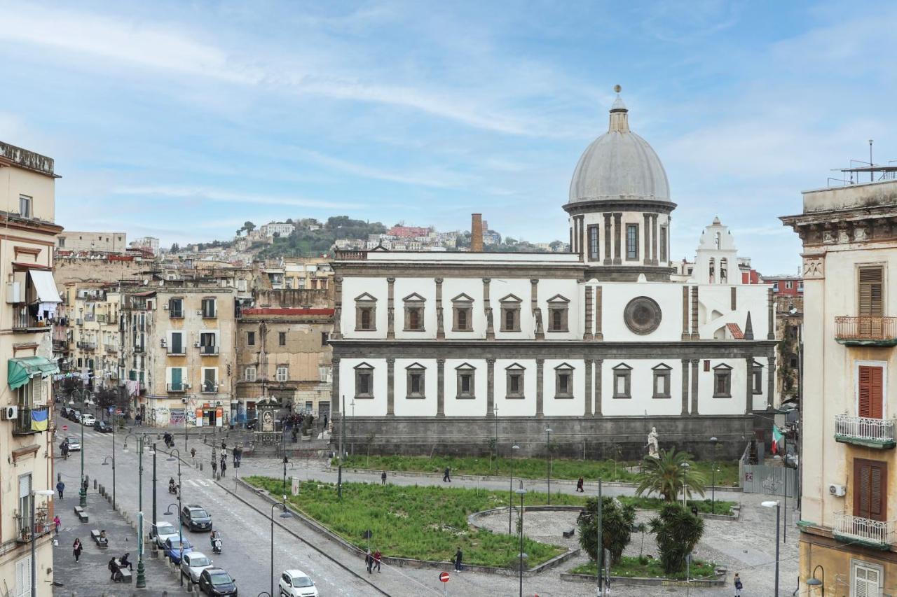 House Emy In Central Napoli Exterior foto